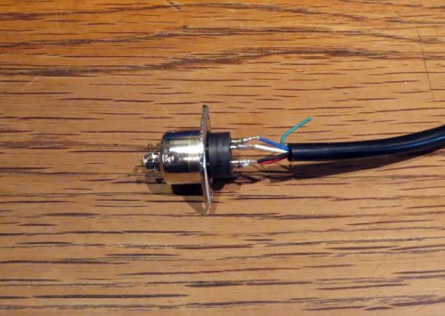 four-pin-din-connector-soldering
